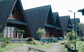 Jambu Klutuk Resort